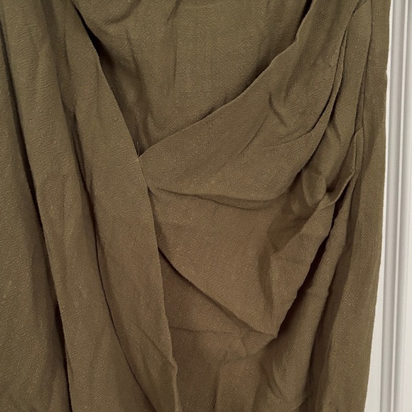 Olive Green One-Shoulder Linen Blend Midi Dress - Picture 4 of 6